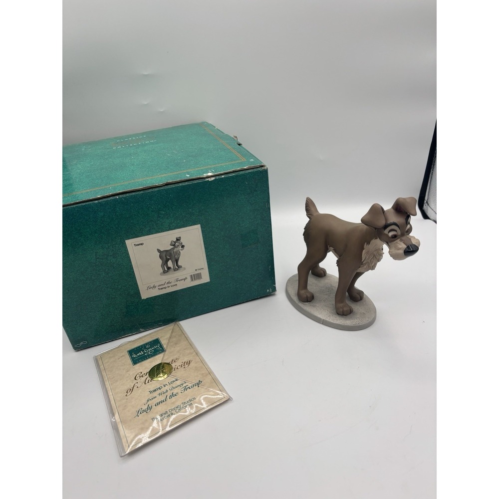 WDCC DISNEY "TRAMP IN LOVE" LADY AND THE TRAMP FIGURINE SCULPTURE BOX & COA